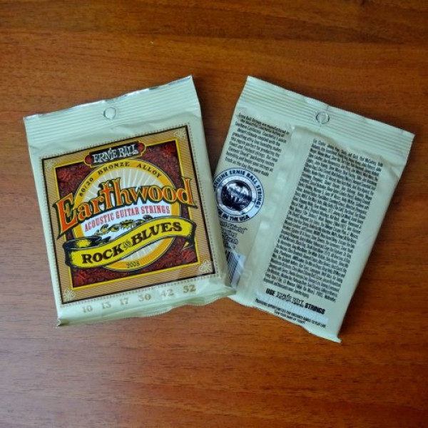 Струни Ernie Ball 2008 Earthwood 80/20 Bronze 10-52 Rock and Blues